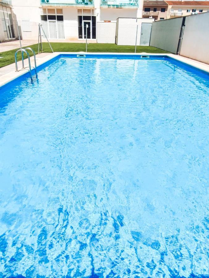 Nina'S Blue Pool & Beach Deltebre Exterior photo
