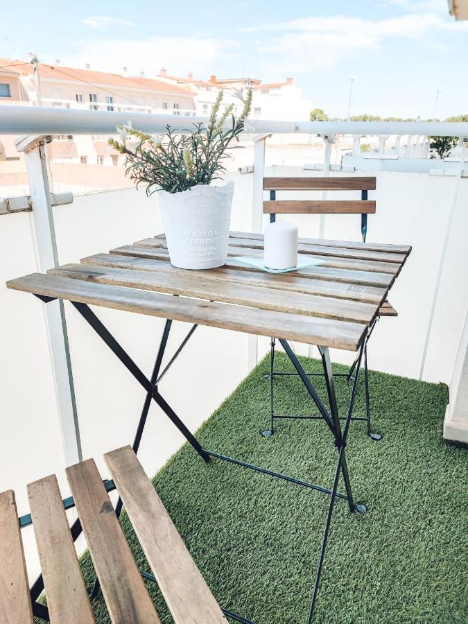 Nina'S Blue Pool & Beach Deltebre Exterior photo